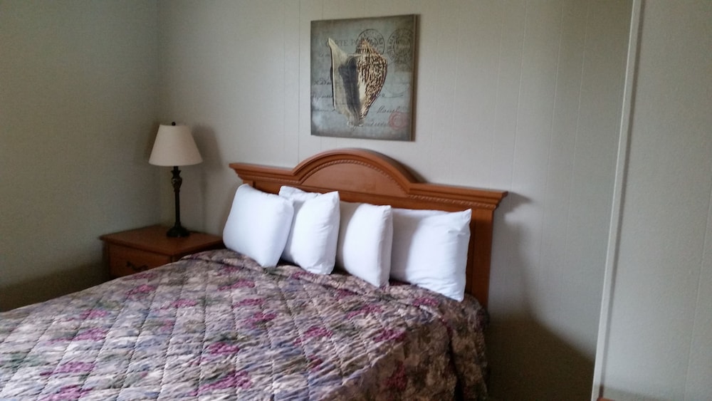 (G) Cottage, 2 Queen Beds, Ocean View (Pet Friendly) photo 3