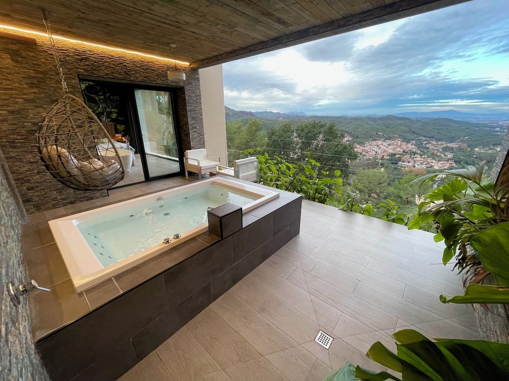 Suite Panoramic photo 3