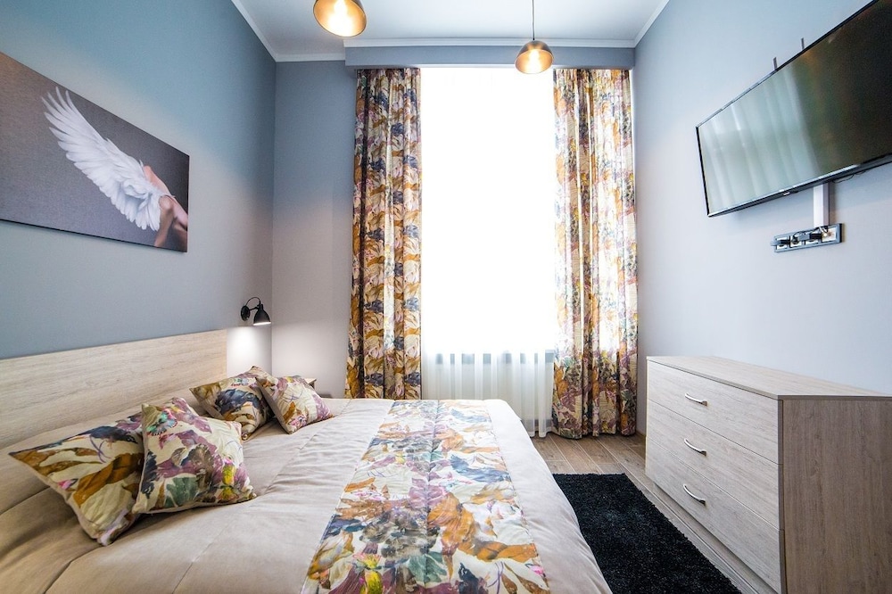 Apartment (Galitskaya St. 19v)