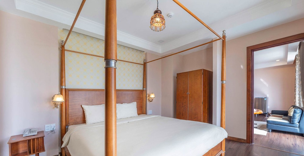 Deluxe Triple Room - Photo 1