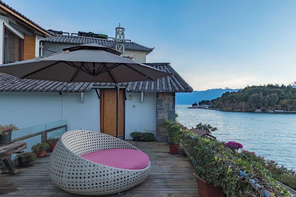 Signature Double Room, Patio, Sea View photo 2
