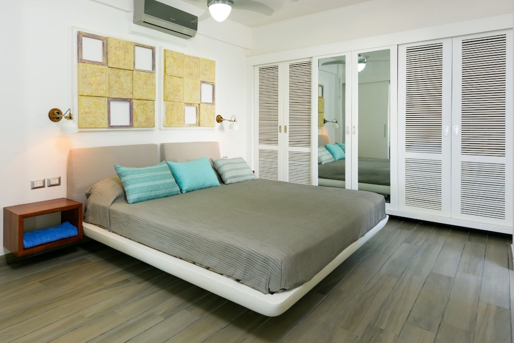 Apartment with Sea View - B