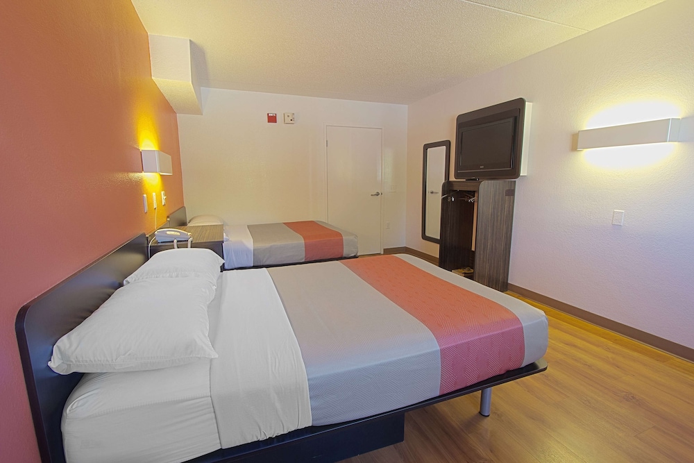 Deluxe Room, 2 Double Beds, Accessible, Non Smoking photo 1
