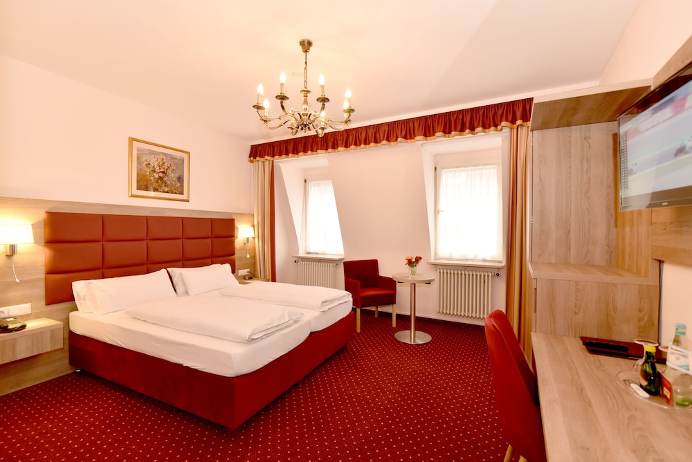 Superior Double Room with AC photo 2