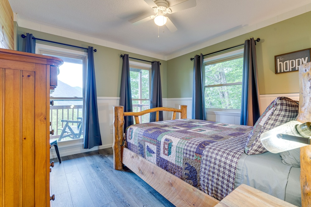 House (4 Bedrooms) photo 2