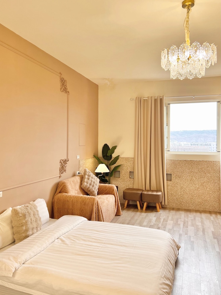 Superior Quadruple Room photo 2