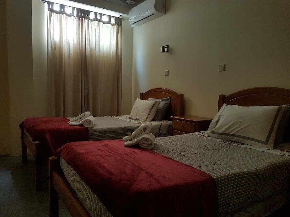 Basic Twin Room photo 1