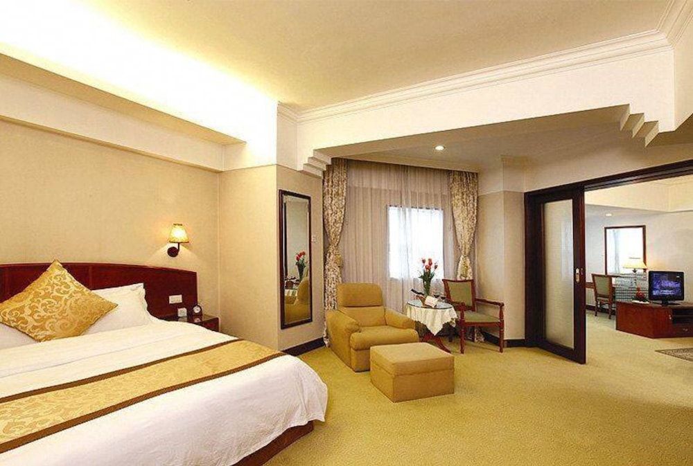Business Suite photo 1