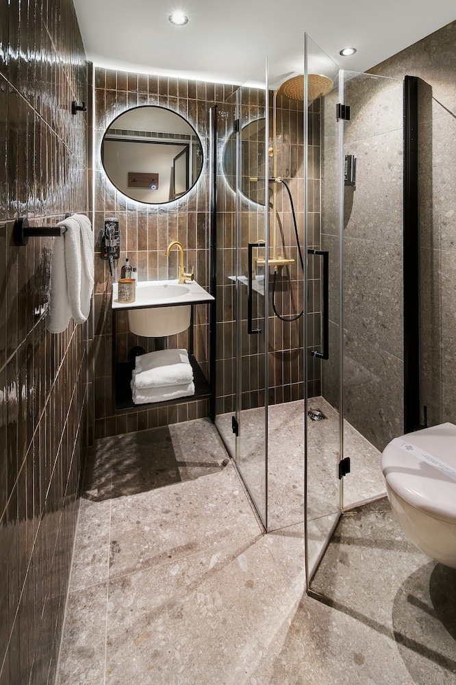 Family Triple Room - Photo 7