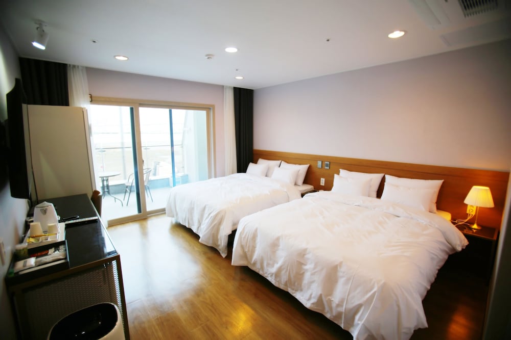 Family Twin Room, Sea View - Photo 1