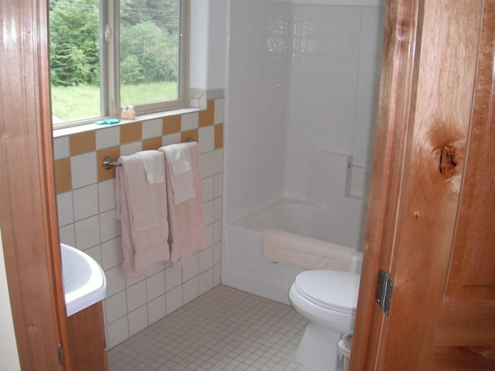Room (#6) photo 2
