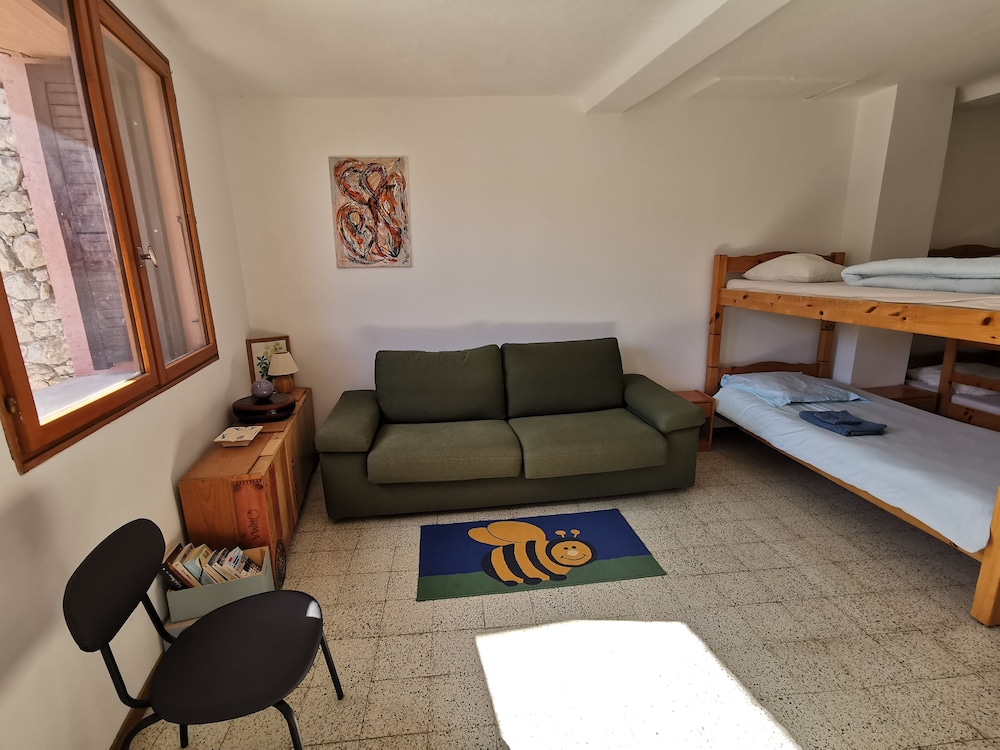 Economy Shared Dormitory, Mountain View photo 1