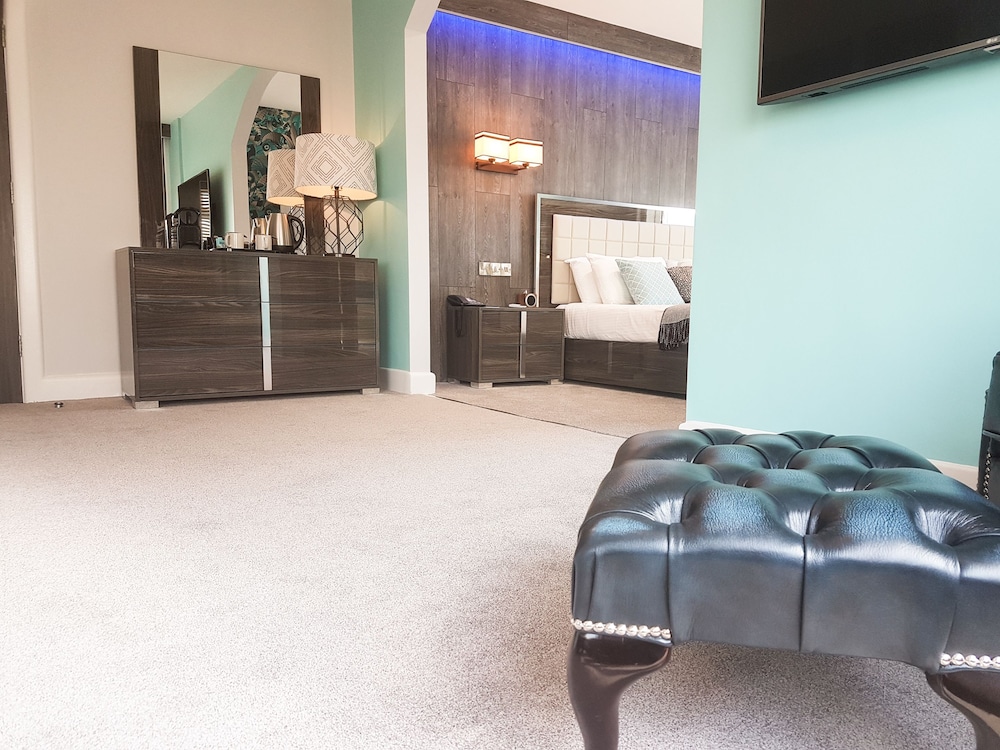 King Suite, Balcony And Ocean View photo 3