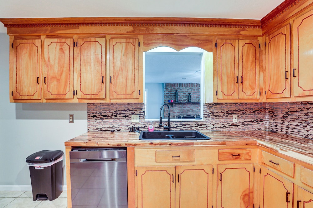 House (4 Bedrooms) photo 2