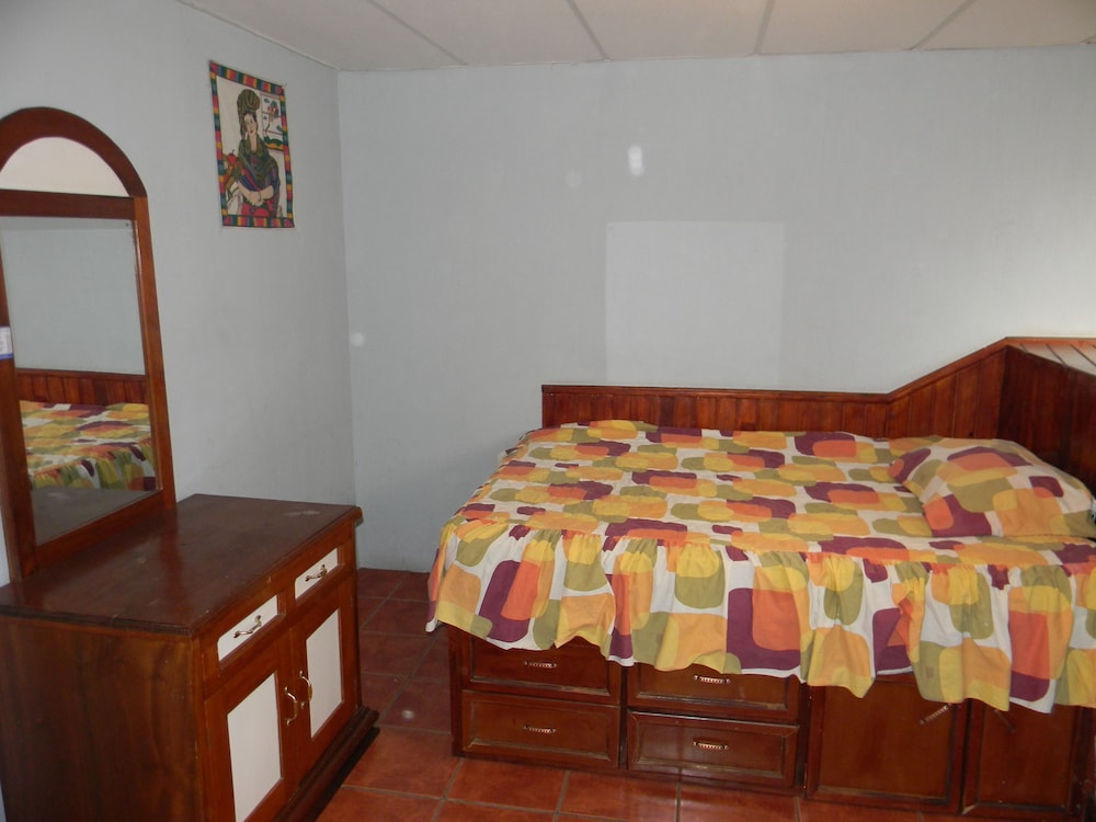 House, Multiple Beds, Non Smoking photo 2