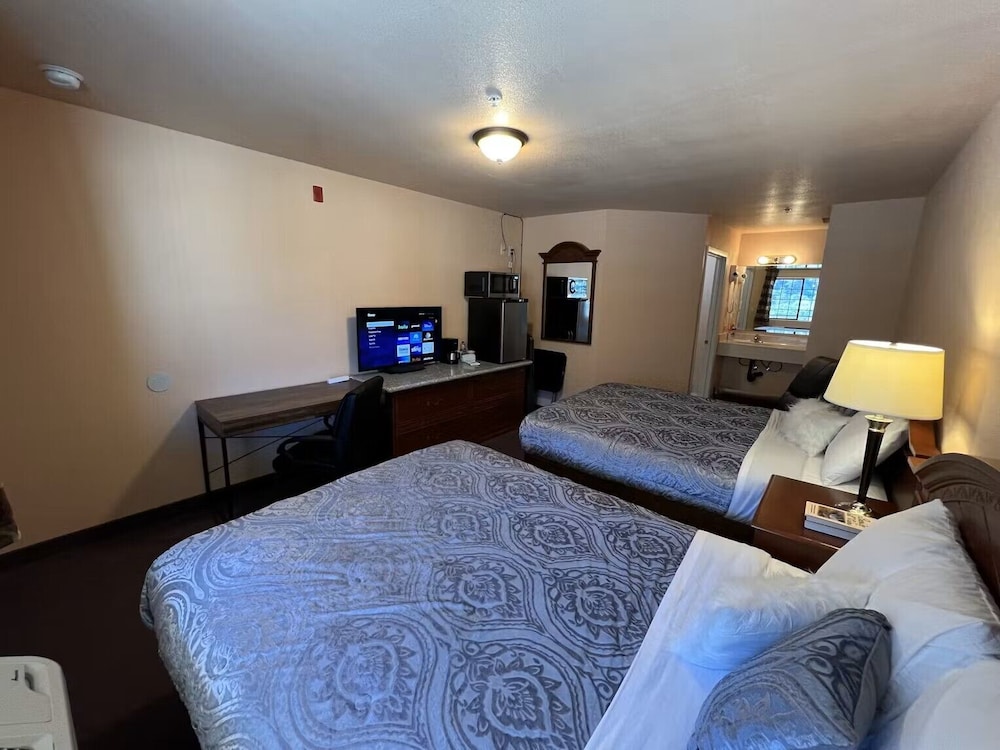 Studio Suite, 2 Double Beds, Non Smoking, Mountain View photo 3