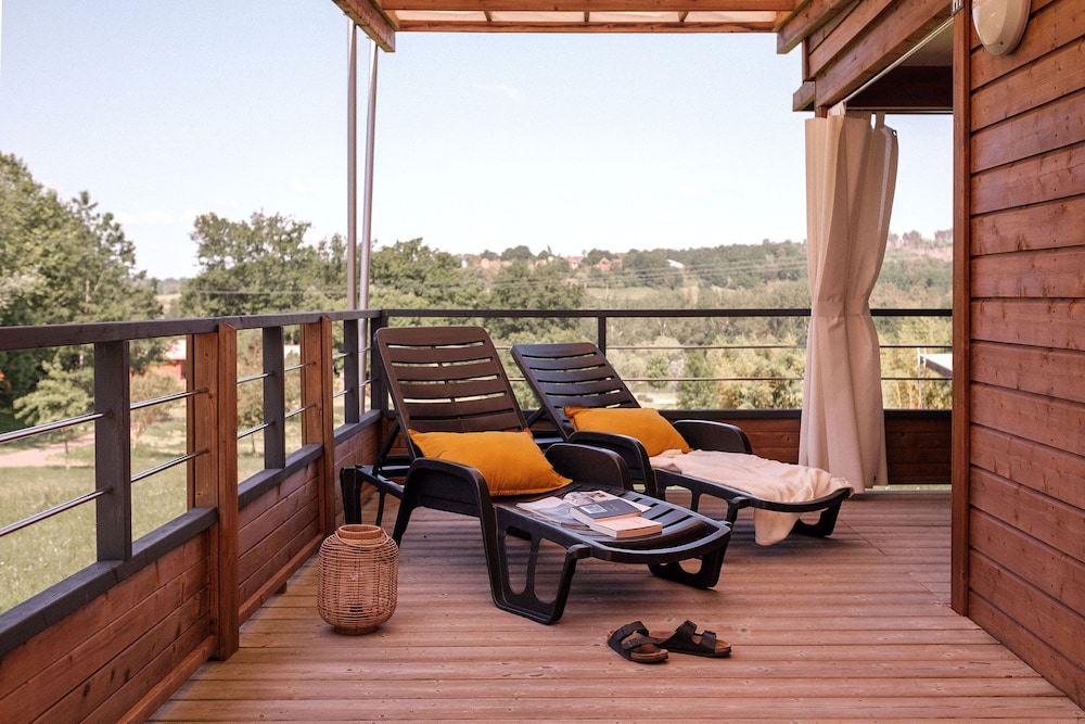 Signature Chalet photo 3