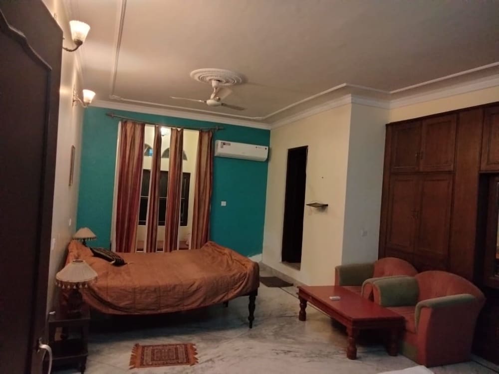 Standard Double Room, City View photo 1