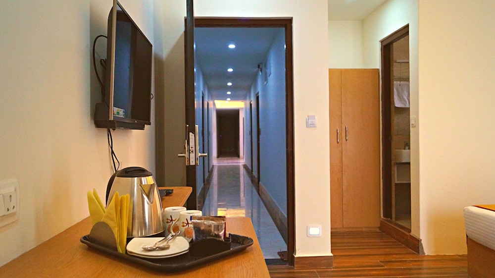 Deluxe Room - Photo 14