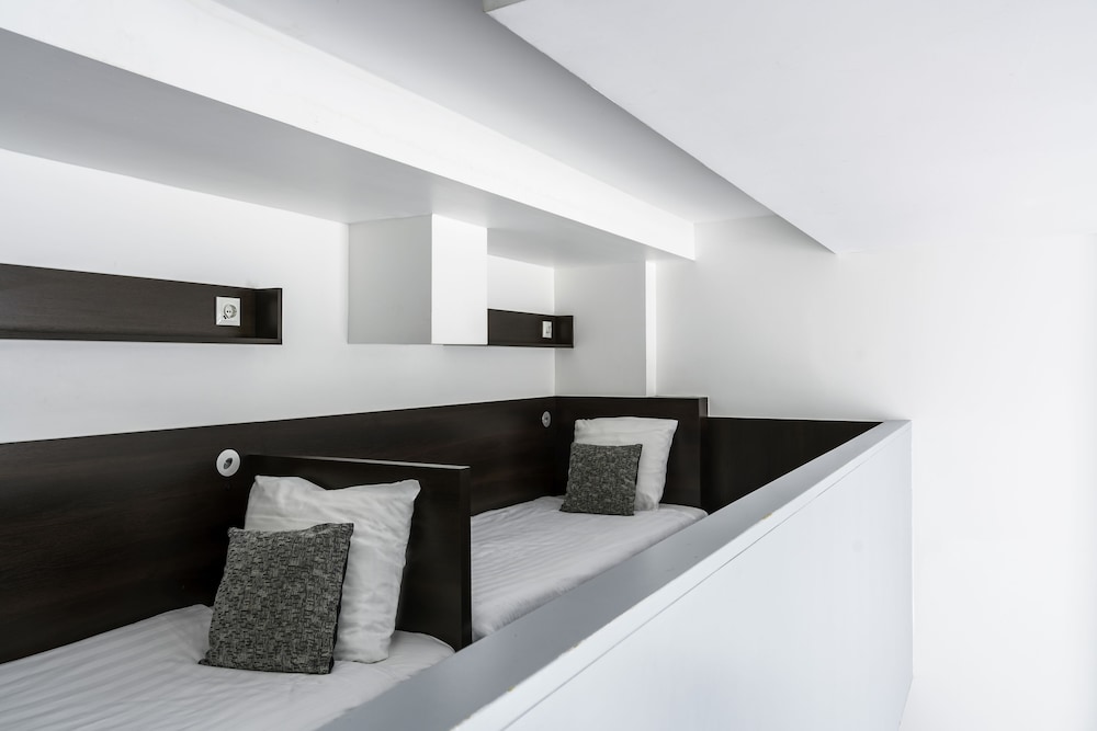 Basement Family Room photo 2