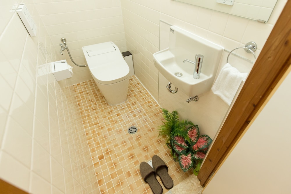Apartment house photo 3