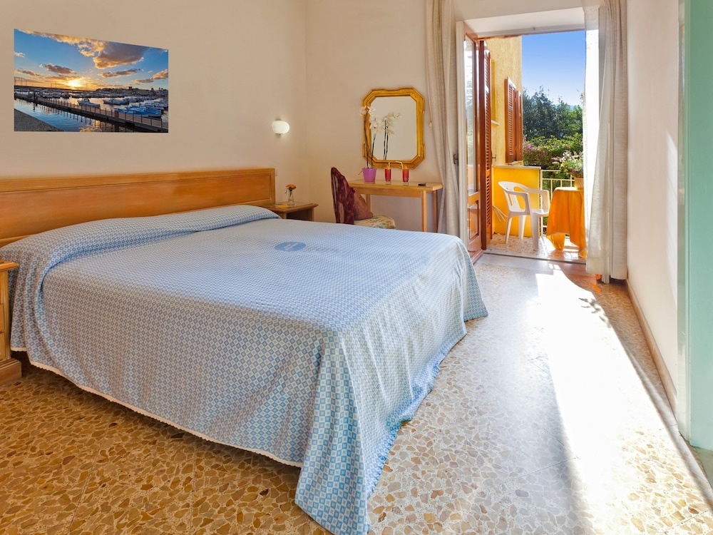Standard Double or Twin Room, Balcony