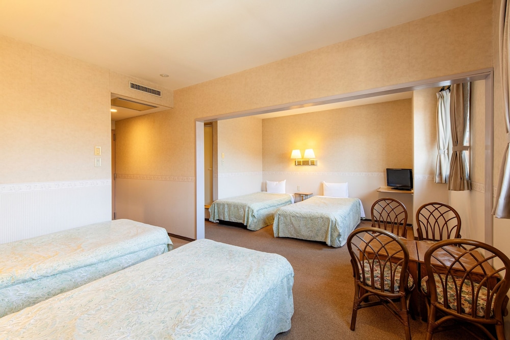 Superior Quadruple Room, 4 Bedrooms, Non Smoking, Lake View photo 1