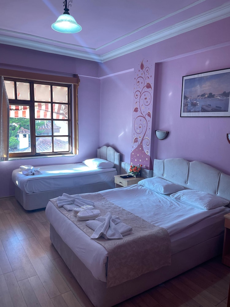 Suite, Multiple Beds photo 1