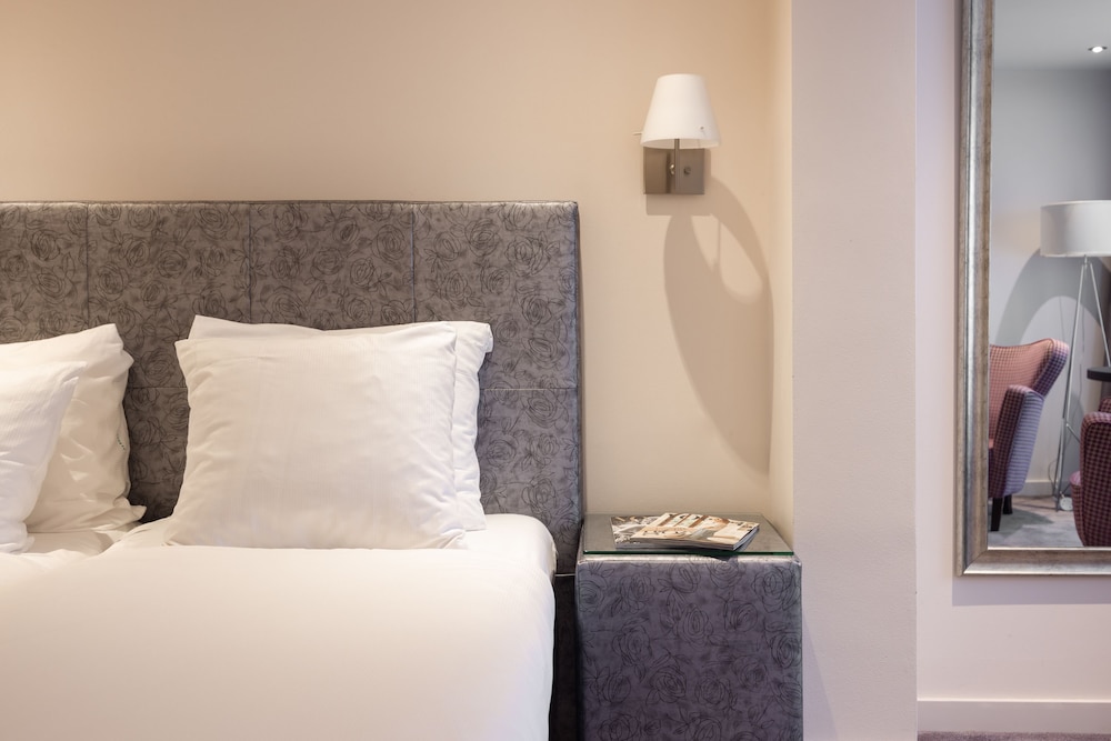 Deluxe Room - Photo 4