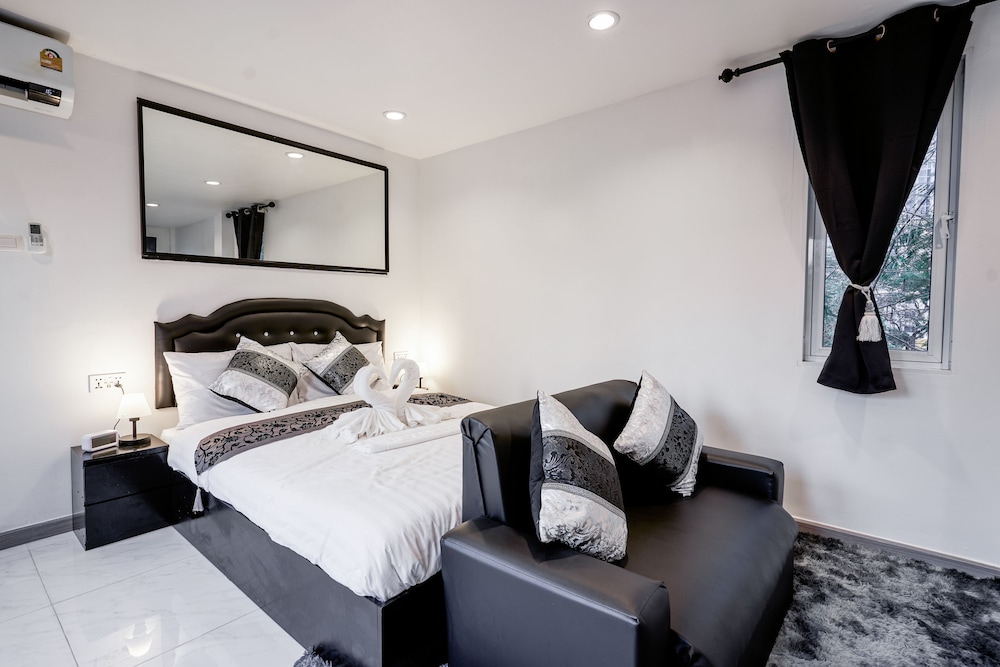 Executive Room, 1 Queen Bed, Non Smoking, City View photo 3