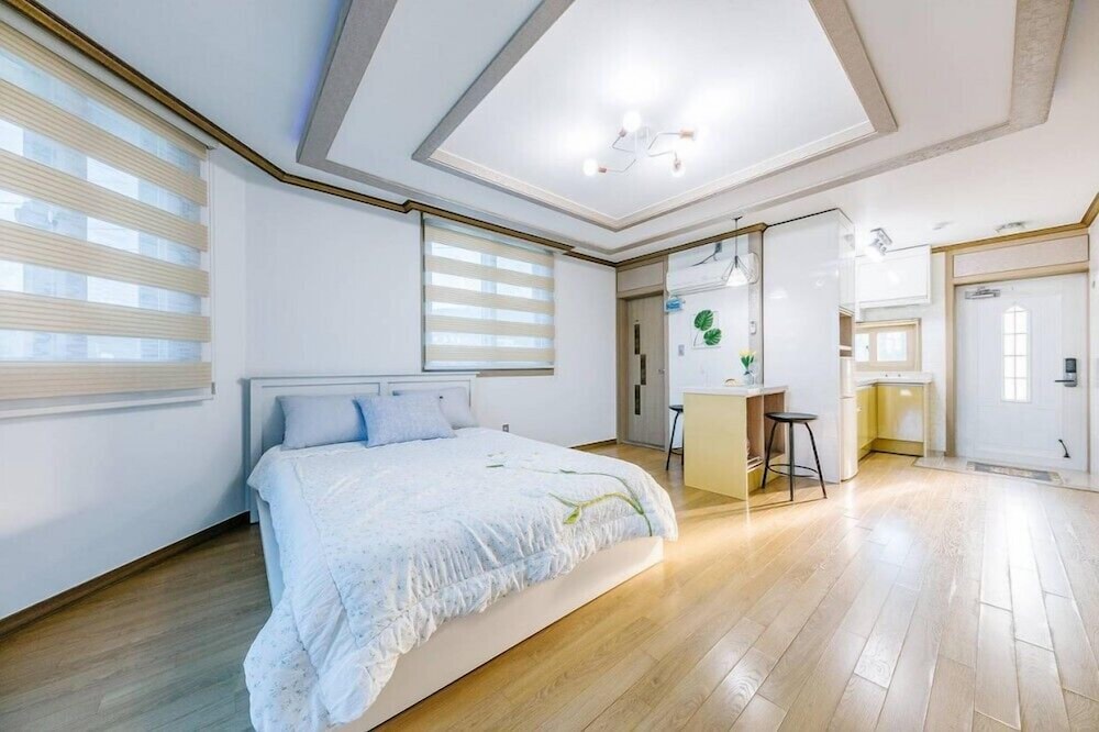 Room (Orion) - Photo 5