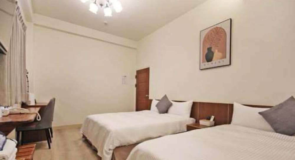 Standard Quadruple Room - Photo 6