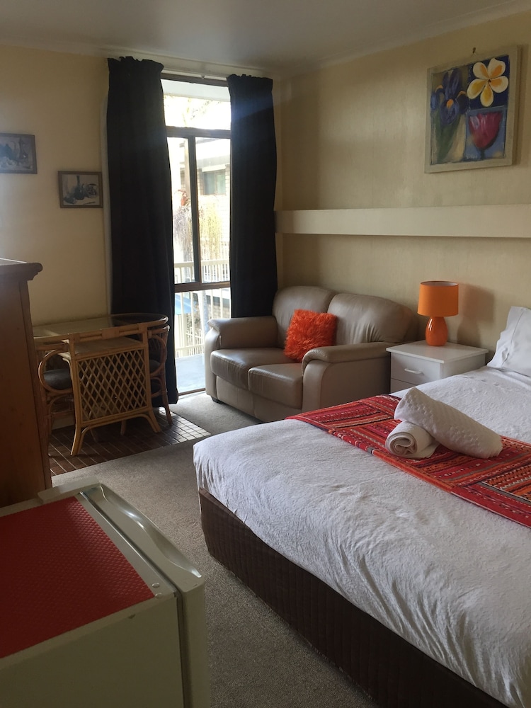 Standard Room photo 2