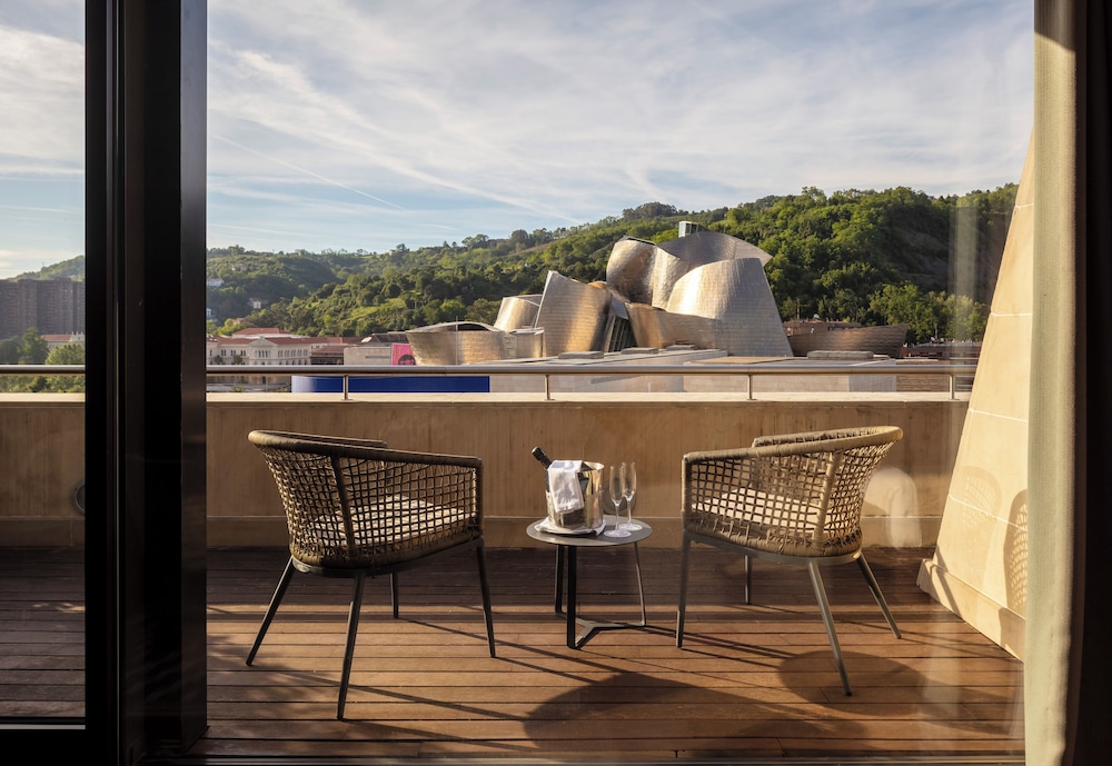 Studio Suite with Terrace - Photo 4