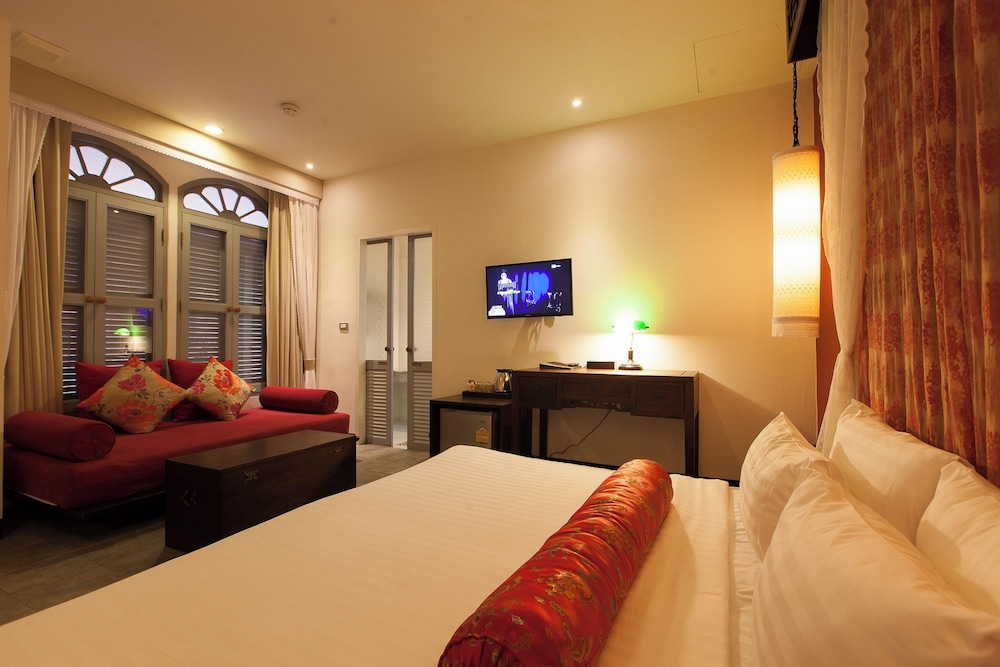 Deluxe Room - Photo 2