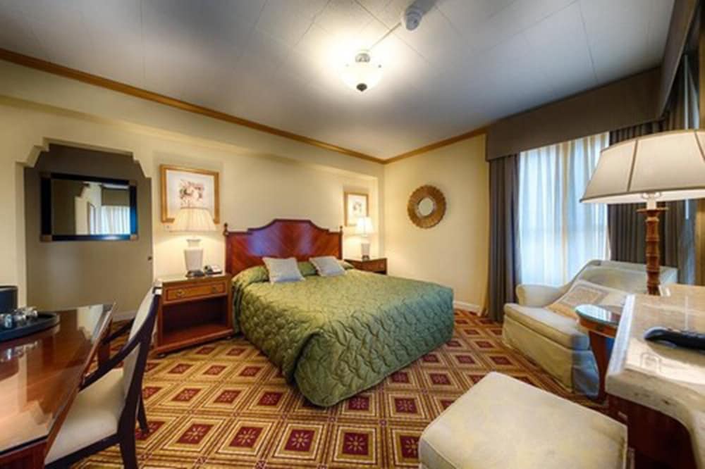 Room, 1 King Bed - Photo 16