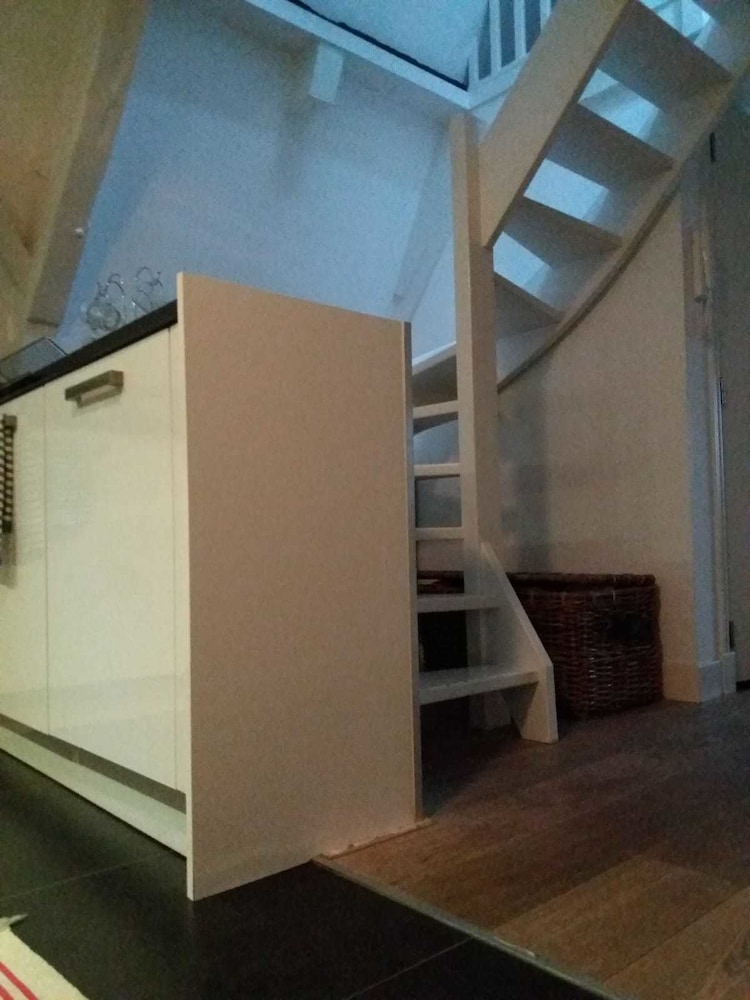 Apartment photo 2