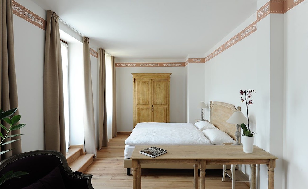Superior Double or Twin Room photo 2