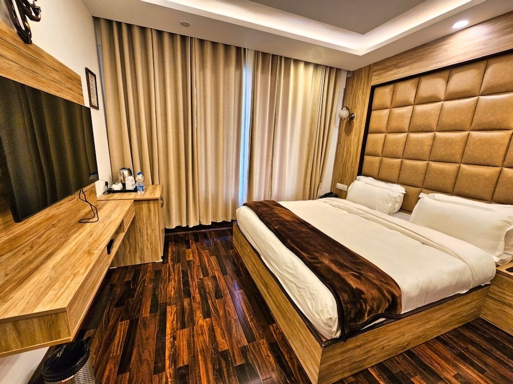 Deluxe Room, Garden View photo 3