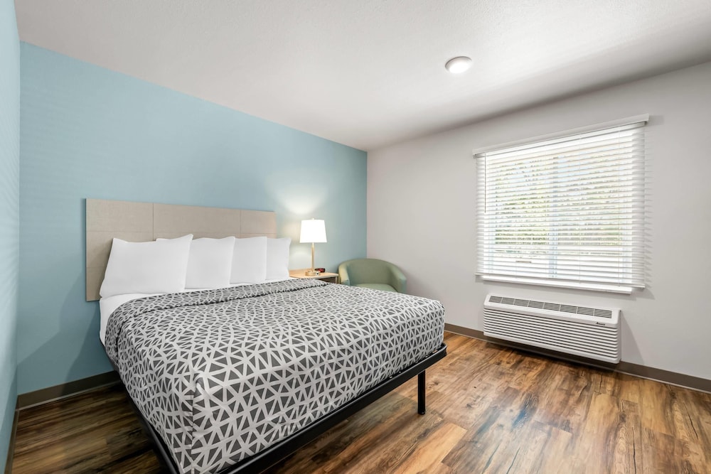 Suite, 1 Queen Bed, Non Smoking
