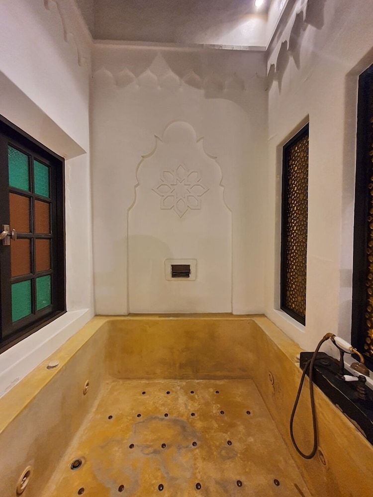 One Bedroom Morocccan Beachfront Villa - Photo 9
