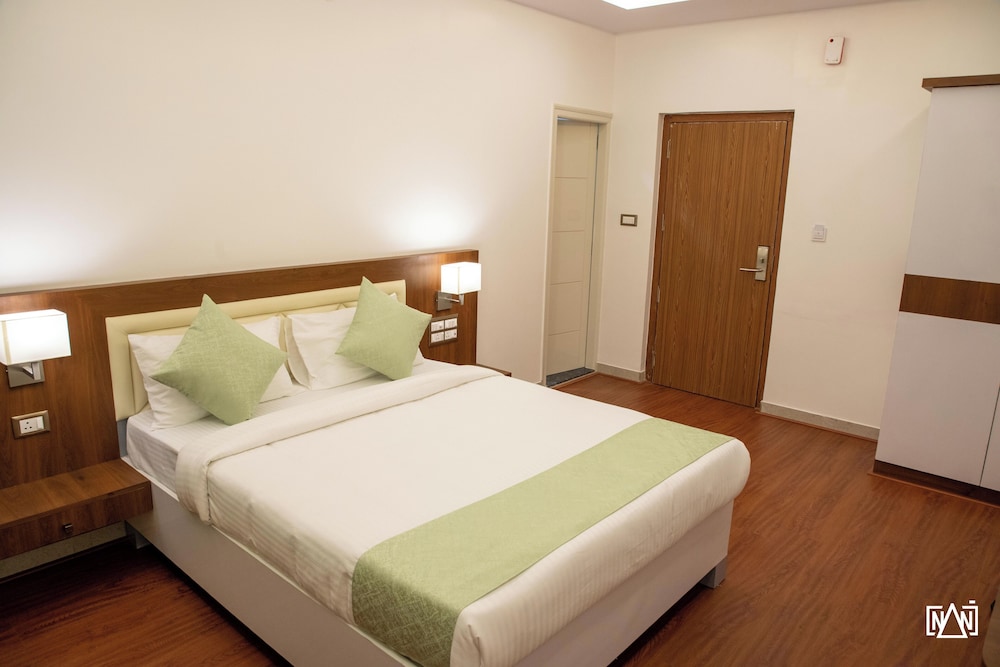 Executive Room - Photo 9