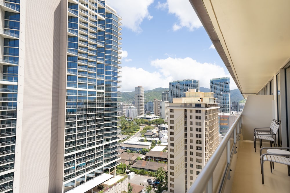 Suite, 1 Bedroom, Balcony, City View - Photo 15