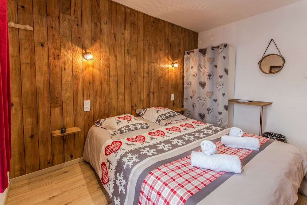 Standard Double Room, Ensuite, Mountain View (chambre 5 (2 pers)) photo 3