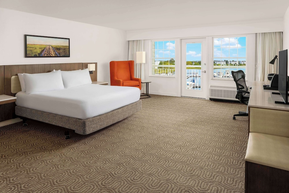 Standard Room, 1 Queen Bed - Photo 2
