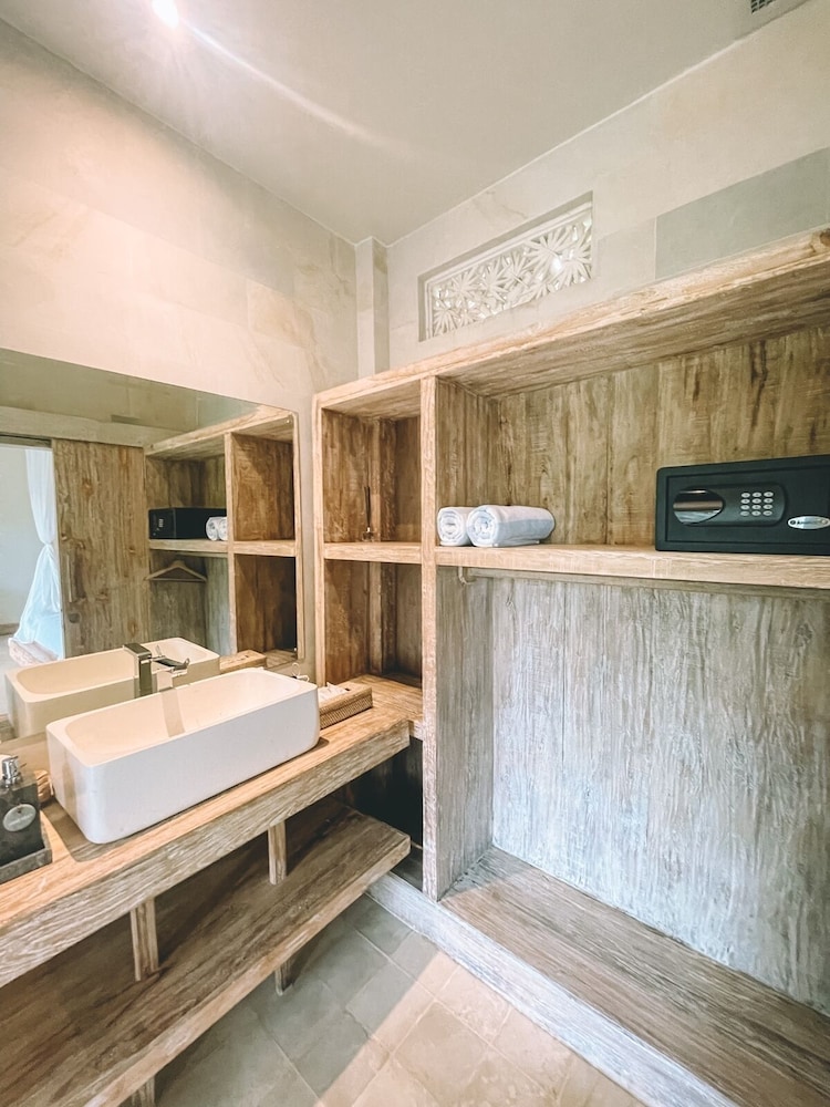 Deluxe Double Room - Photo 9