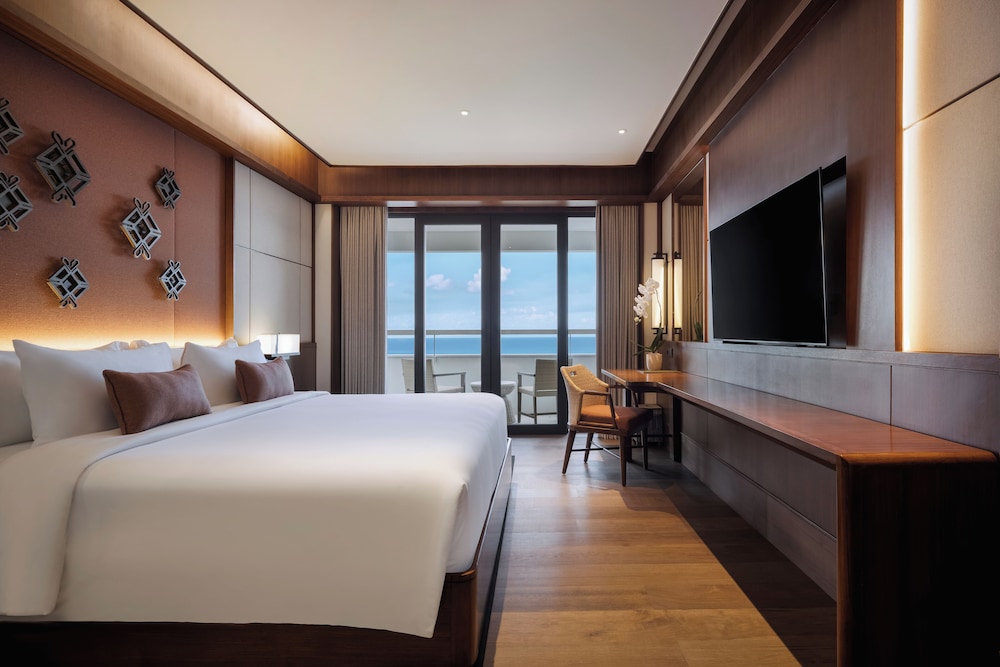 Deluxe Ocean View King - Photo 2