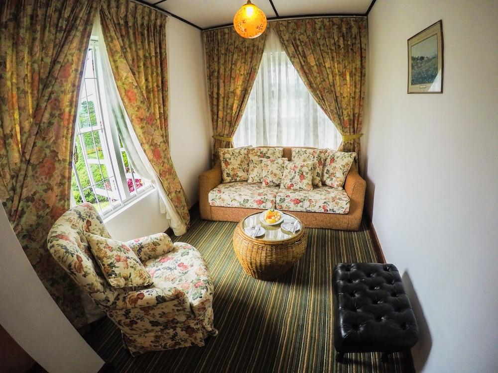 Deluxe Suite, 1 Double Bed, Bathtub photo 3