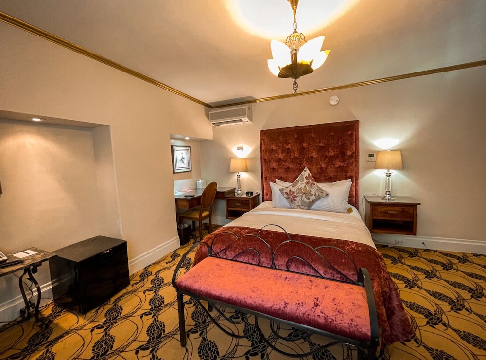 Classic Room
