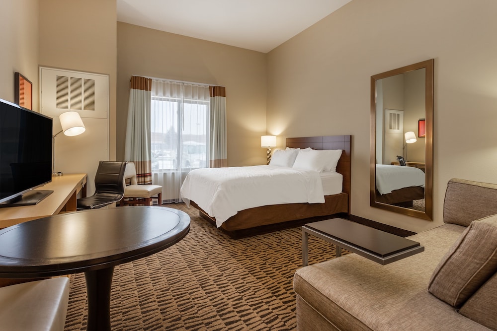 Studio Suite, 1 Queen Bed, Accessible (Accessible Tub) photo 2